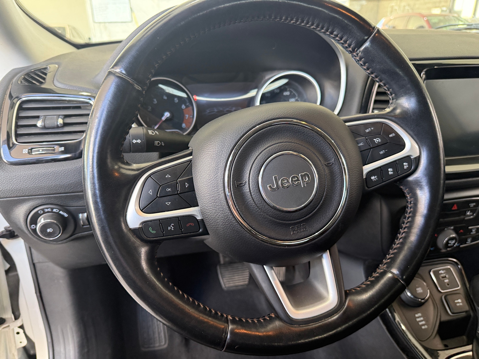 Thumbnail: 2021 Jeep Compass - 4