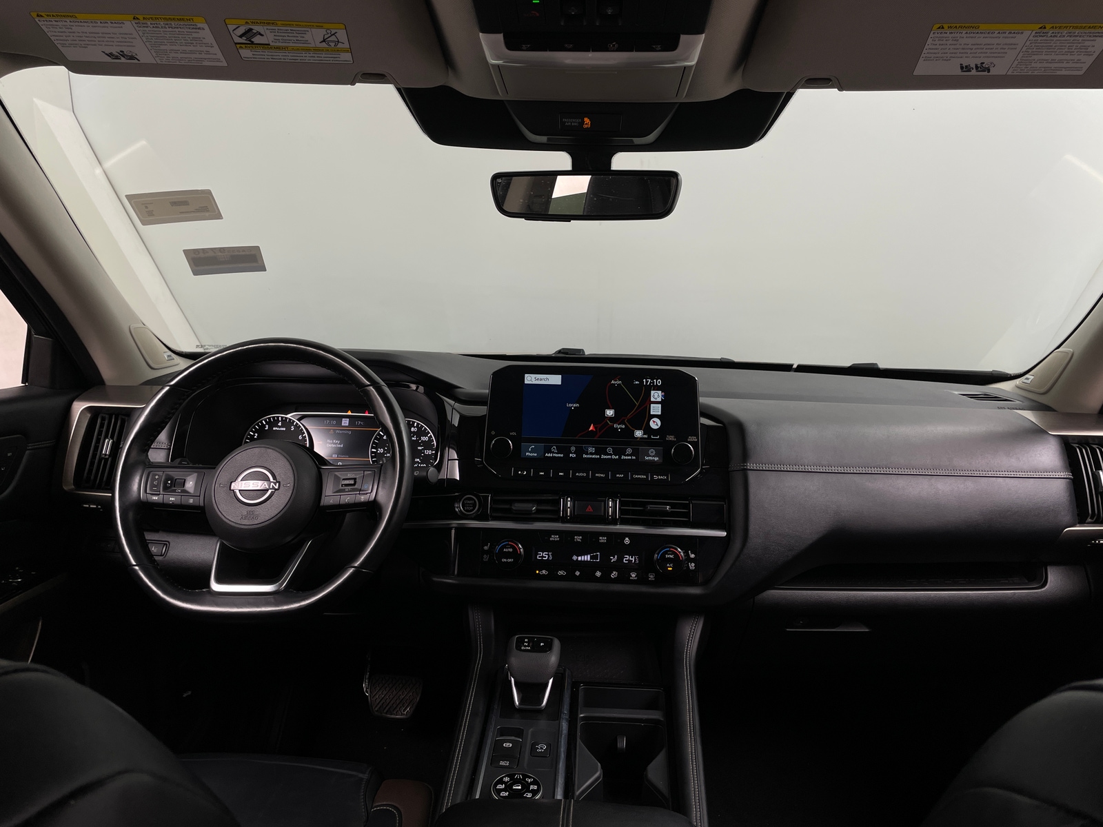 Thumbnail: 2023 Nissan Pathfinder - 2