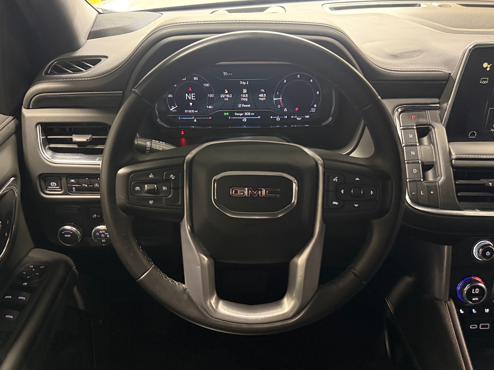 Thumbnail: 2024 GMC Yukon XL - 4