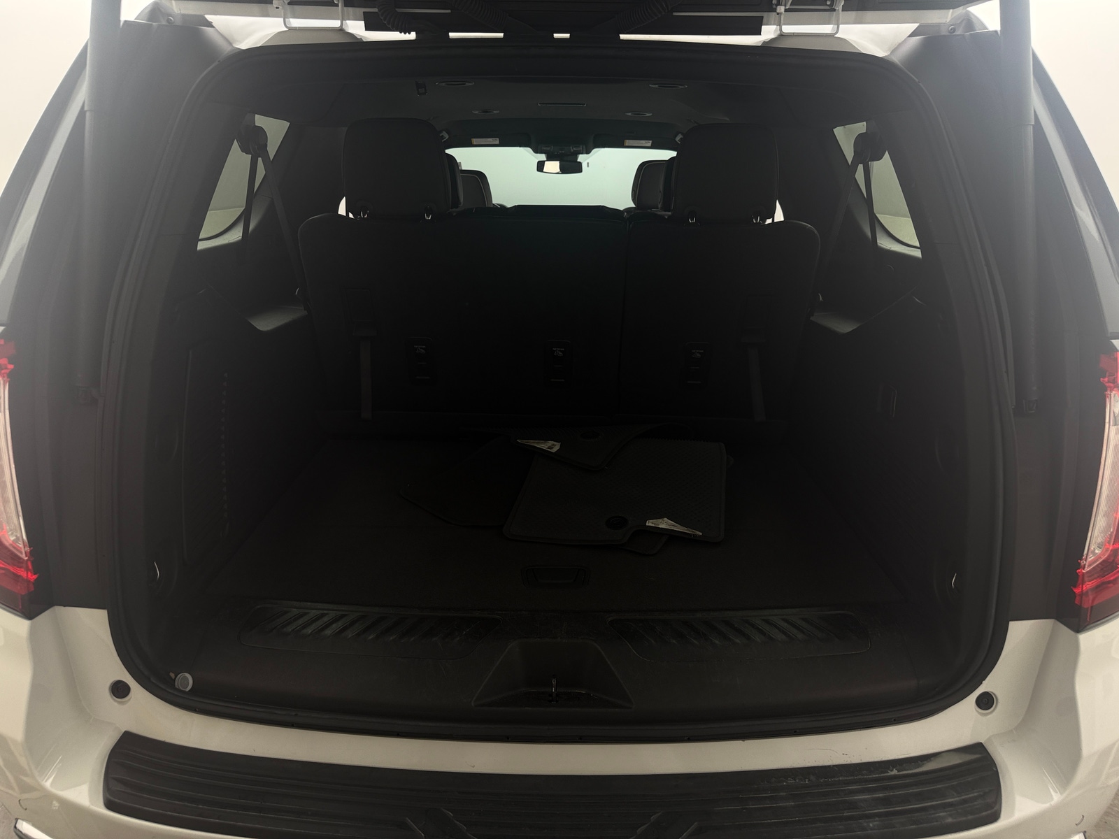 Thumbnail: 2024 GMC Yukon XL - 6