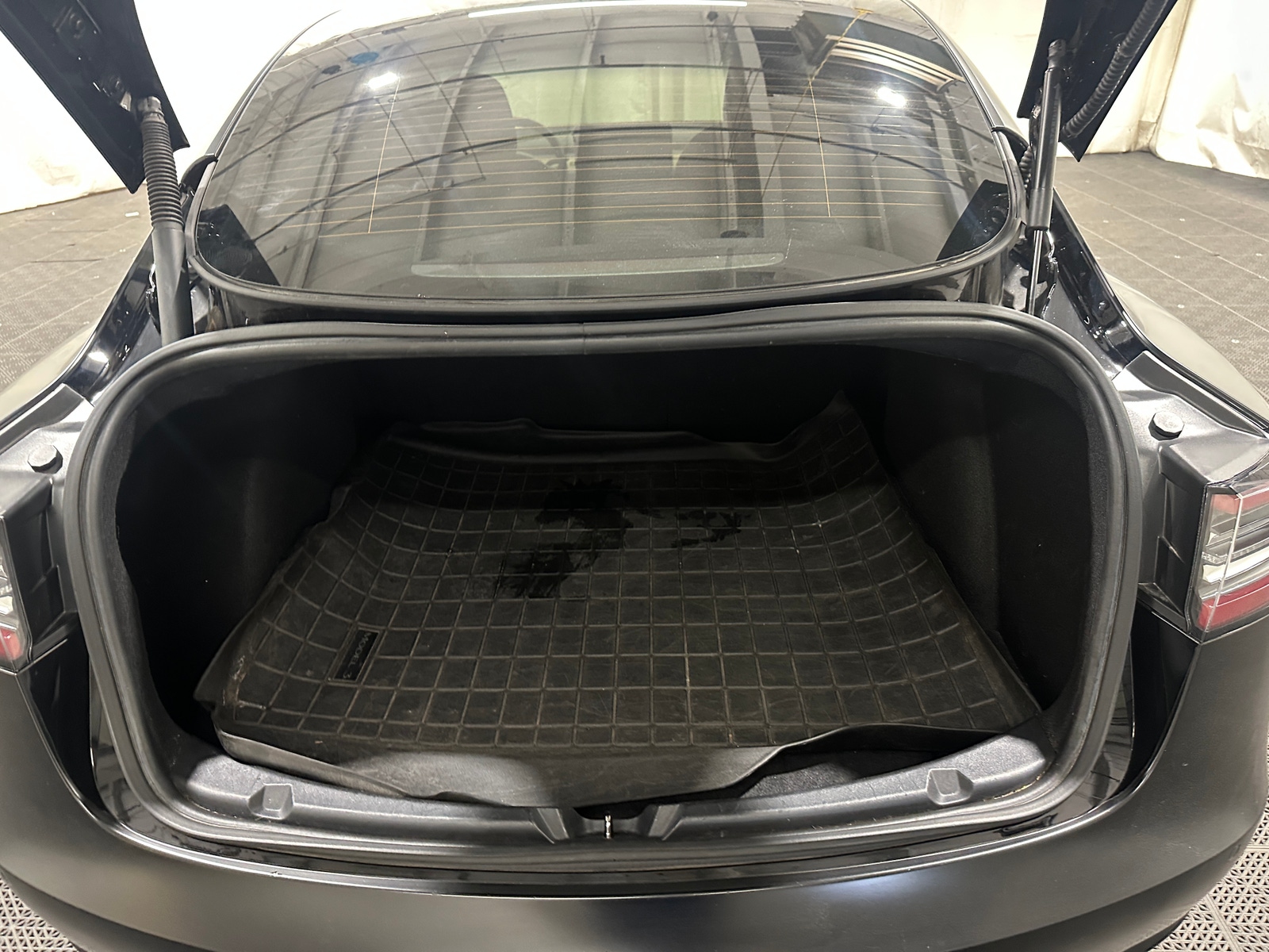 Thumbnail: 2021 Tesla Model 3 - 6