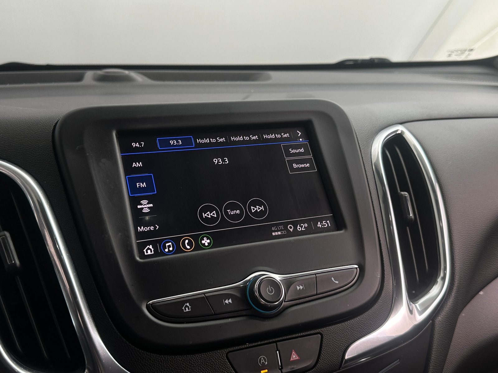 Thumbnail: 2023 Chevrolet Equinox - 4