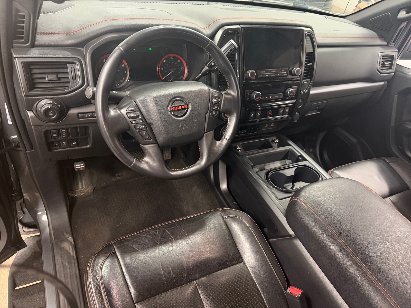 Thumbnail: 2020 Nissan Titan - 2