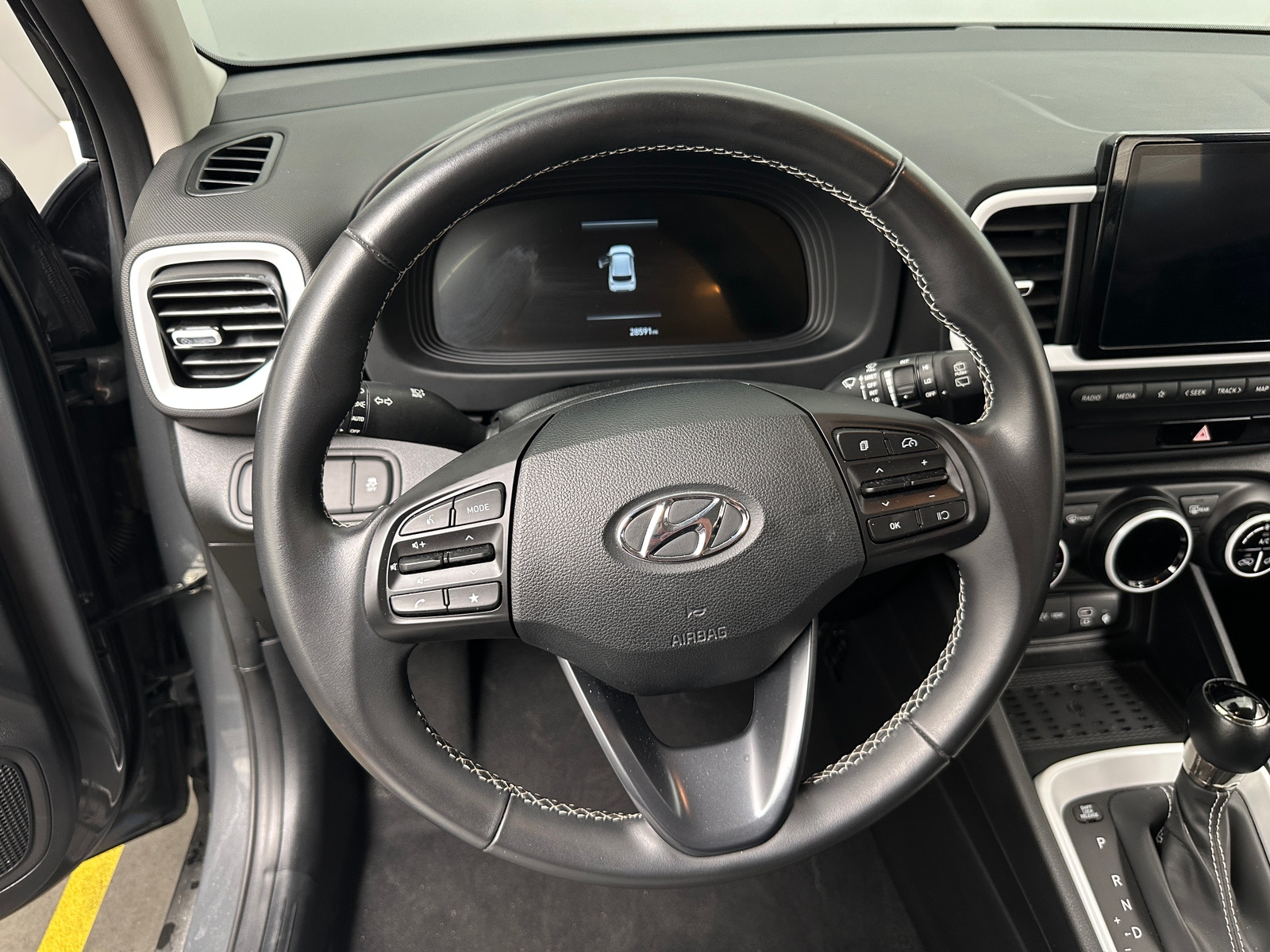 Thumbnail: 2025 Hyundai Venue - 4