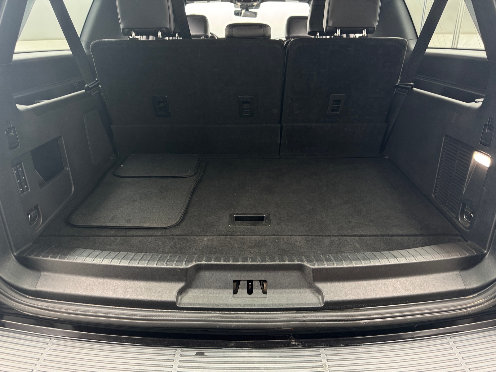 Thumbnail: 2021 Ford Expedition MAX - 6