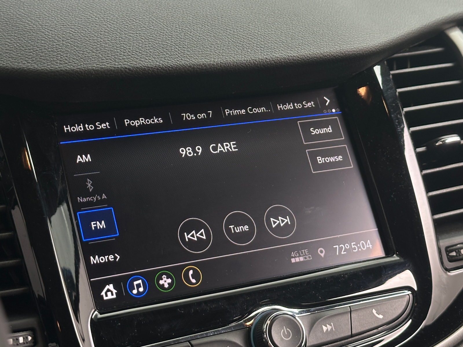 Thumbnail: 2020 Chevrolet Trax - 3