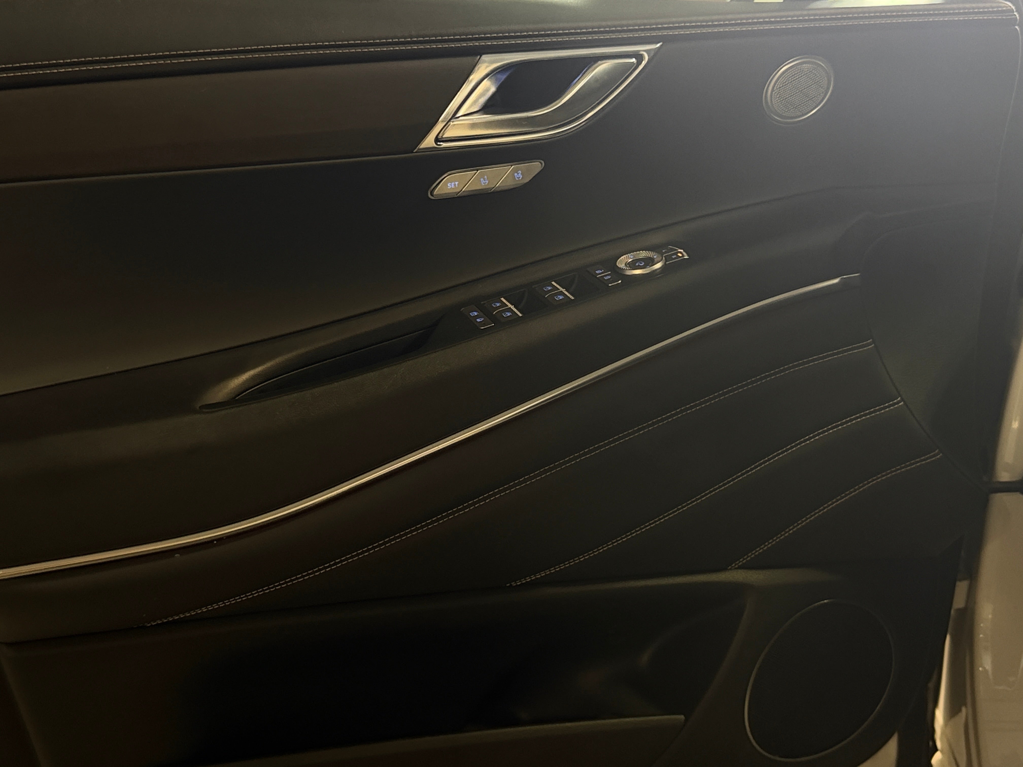 2024 GENESIS GV80