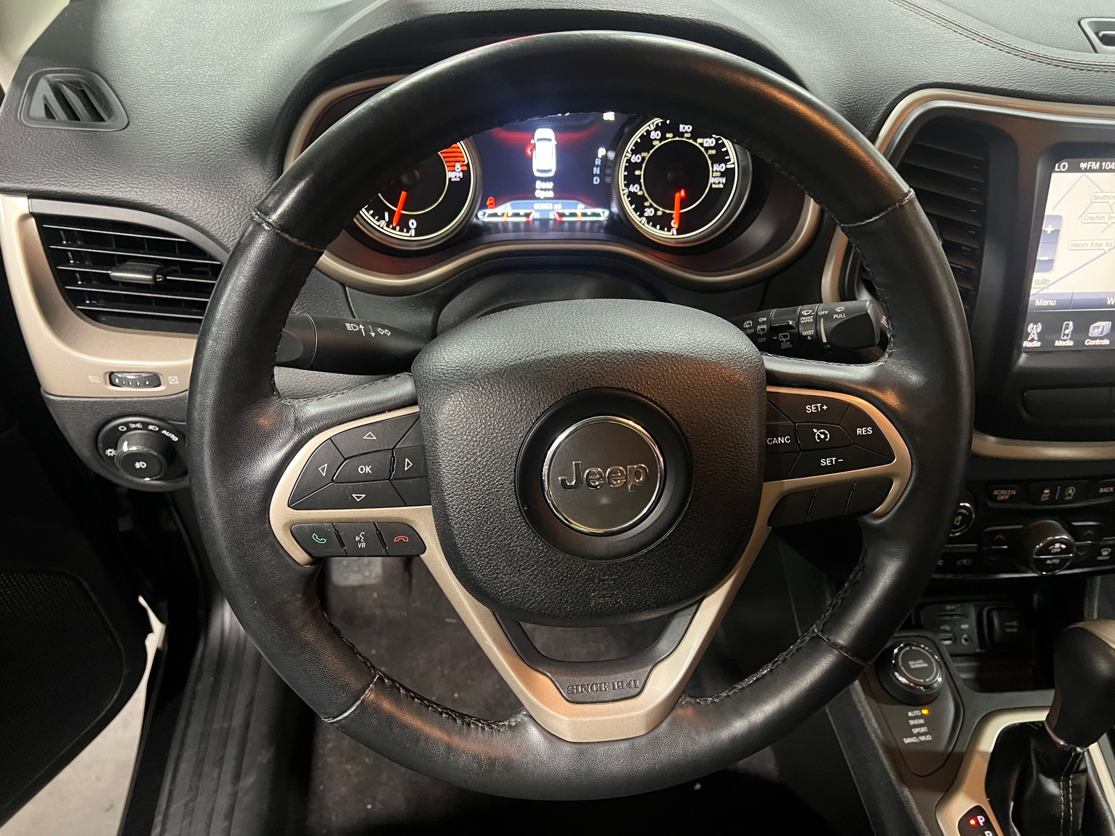 Thumbnail: 2016 Jeep Cherokee - 4
