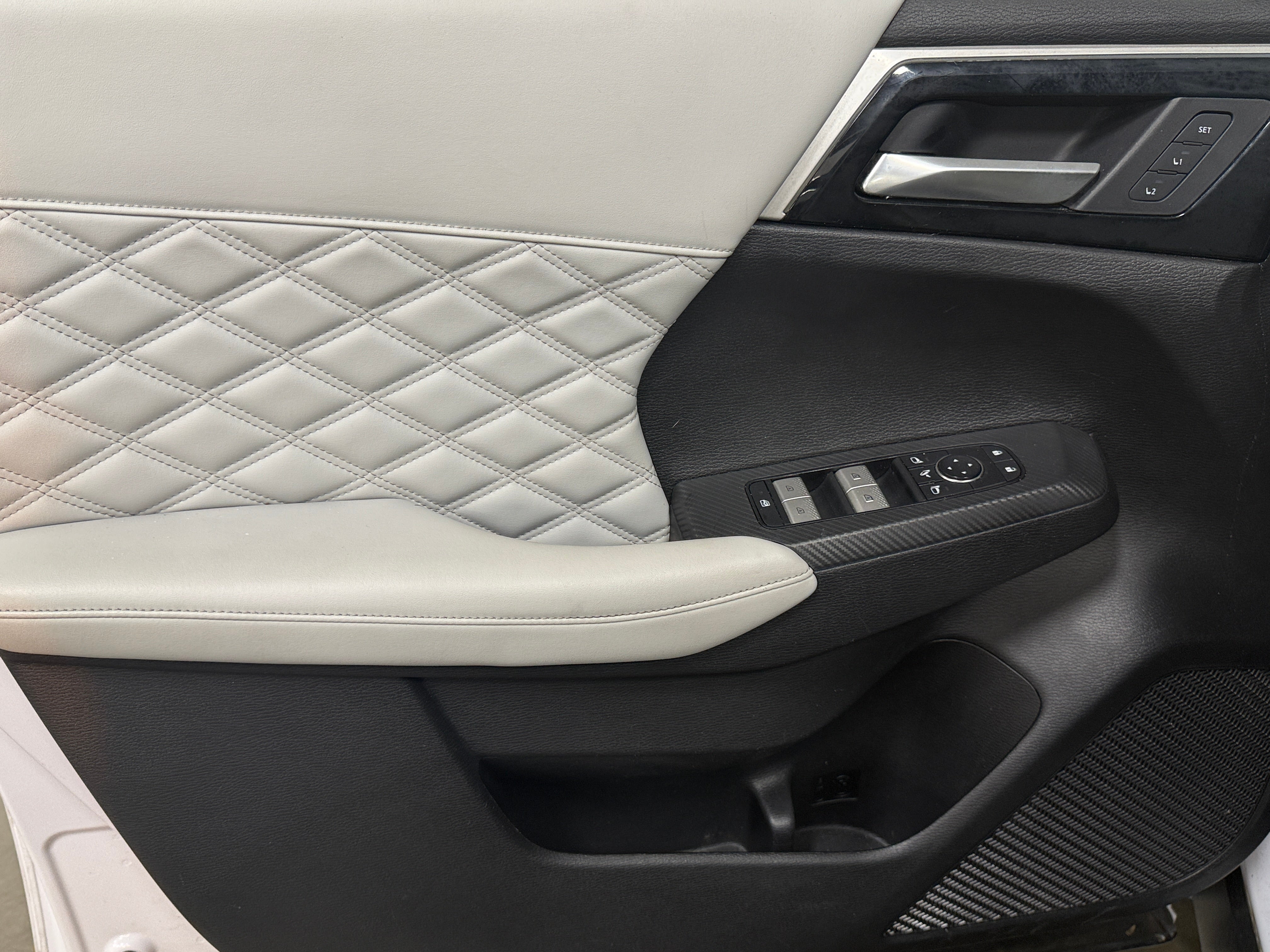 2023 Mitsubishi Outlander SEL - Photo 8