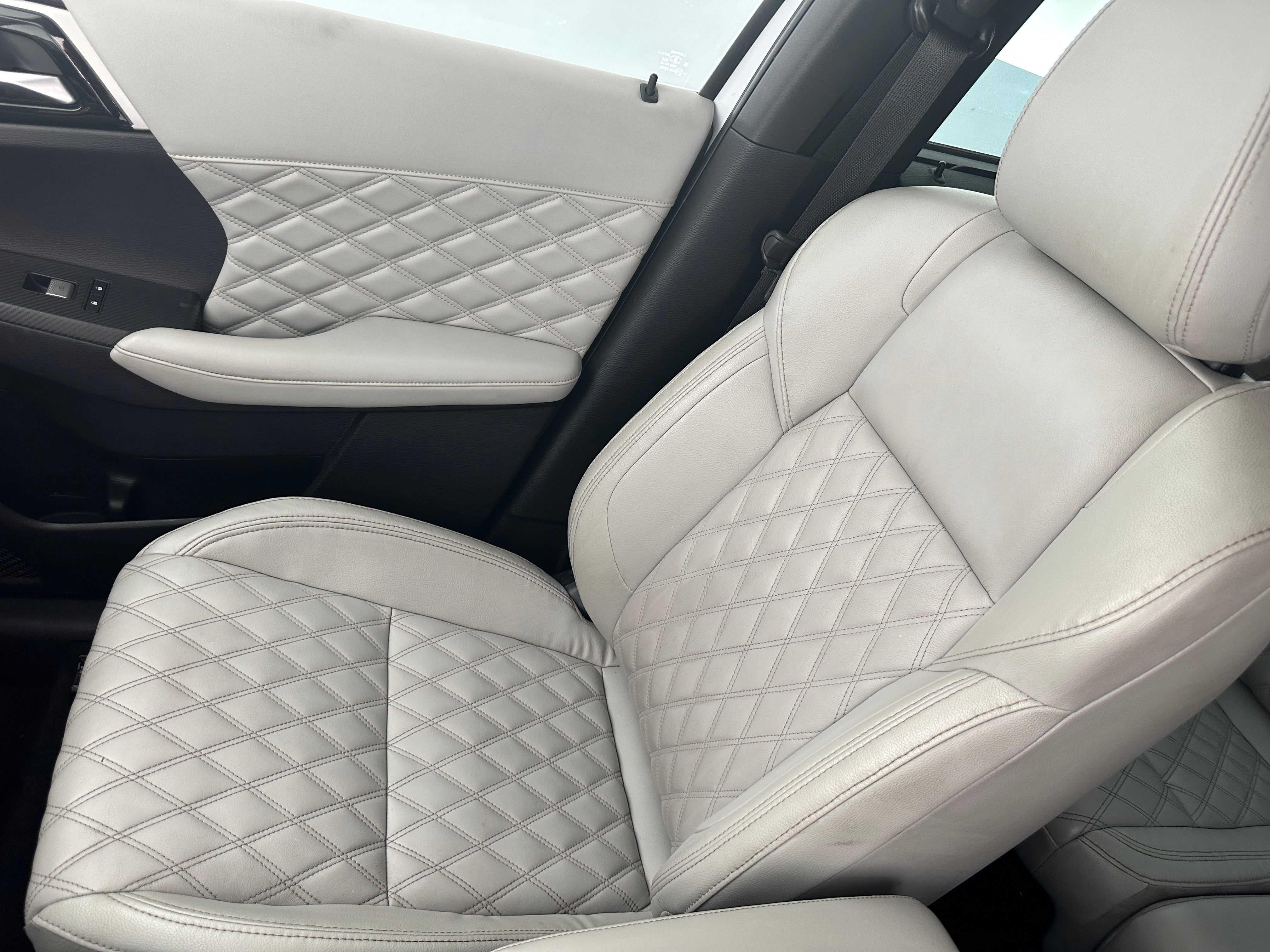 2023 Mitsubishi Outlander SEL - Photo 29
