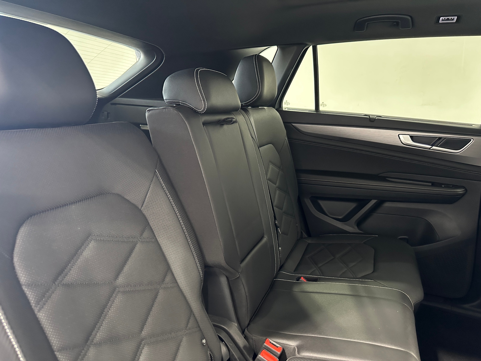 Thumbnail: 2026 Volkswagen Atlas - 5
