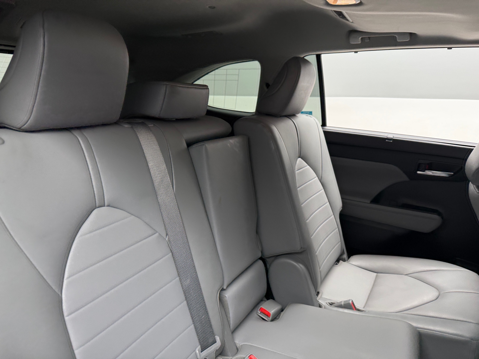 Thumbnail: 2021 Toyota Highlander - 6