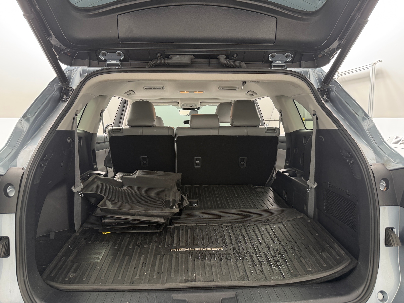 Thumbnail: 2021 Toyota Highlander - 7