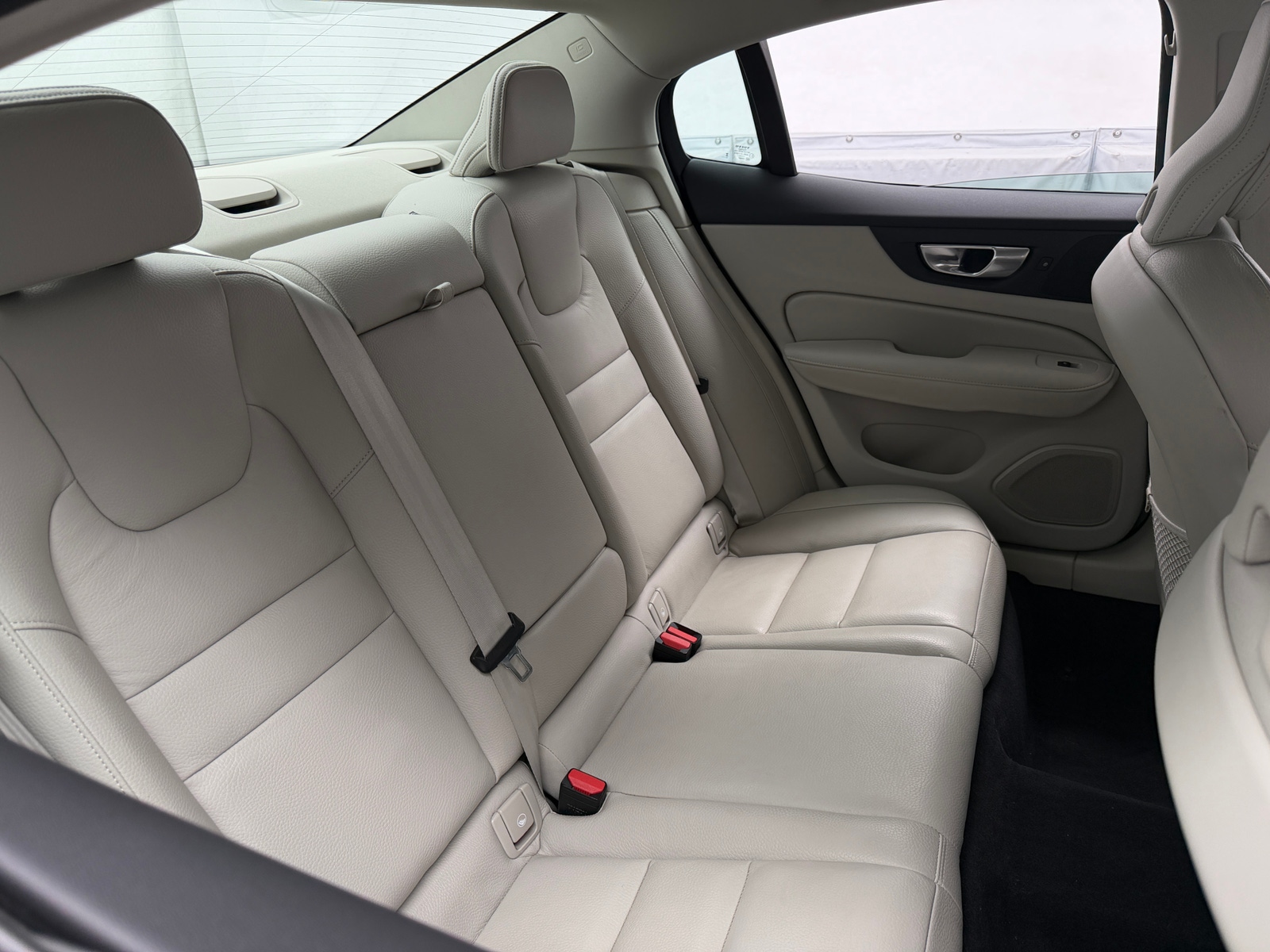 Thumbnail: 2024 Volvo S60 - 5