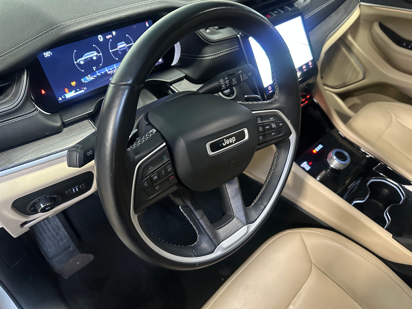 Thumbnail: 2021 Jeep Grand Cherokee L - 4