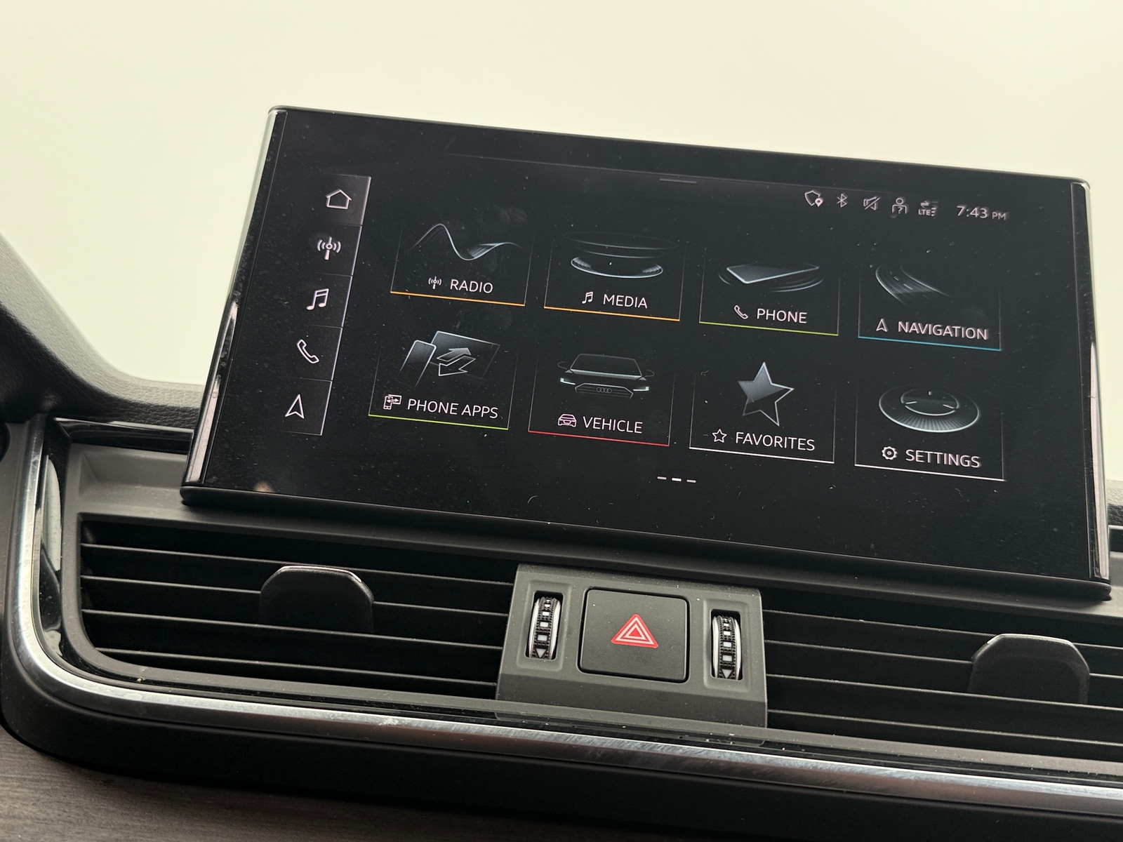 Thumbnail: 2022 Audi Q5 - 4