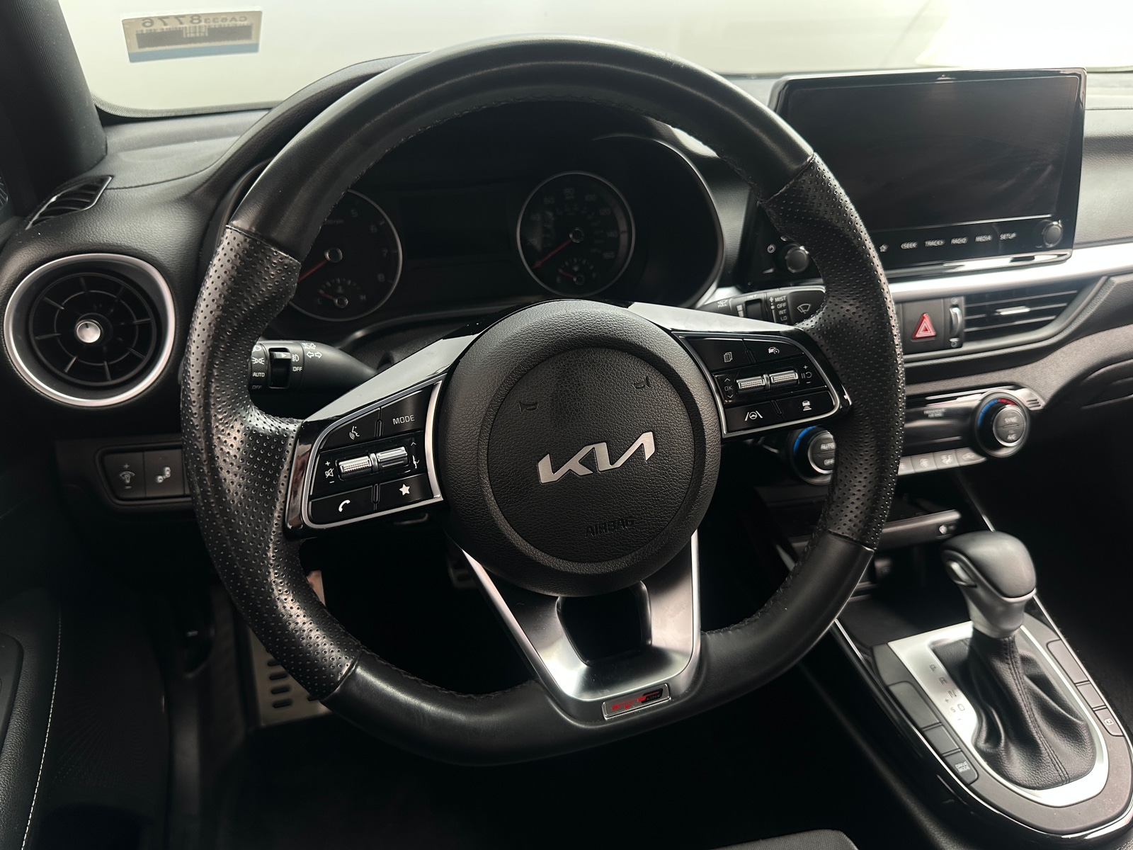 Thumbnail: 2023 Kia Forte - 4