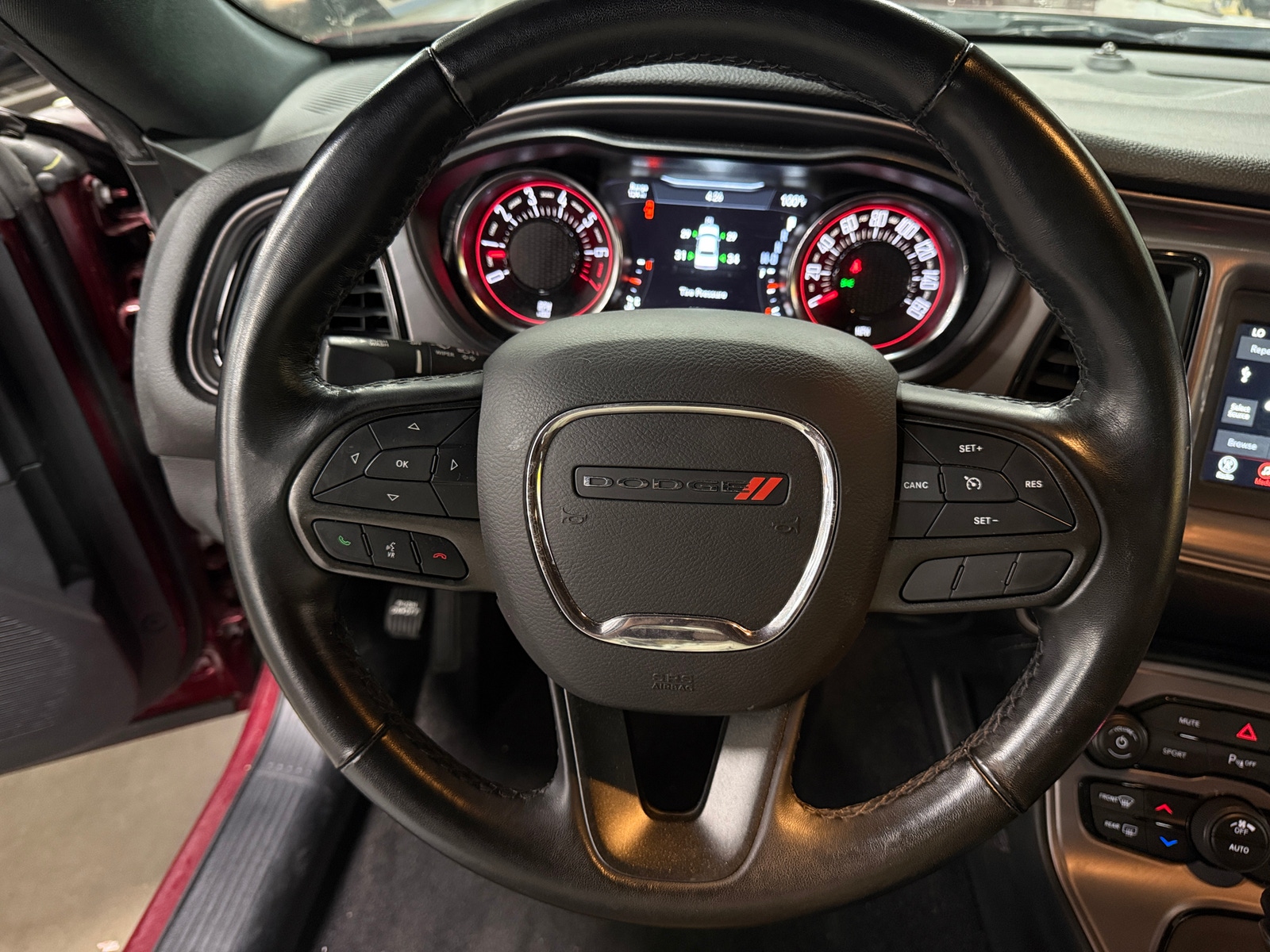 Thumbnail: 2023 Dodge Challenger - 4