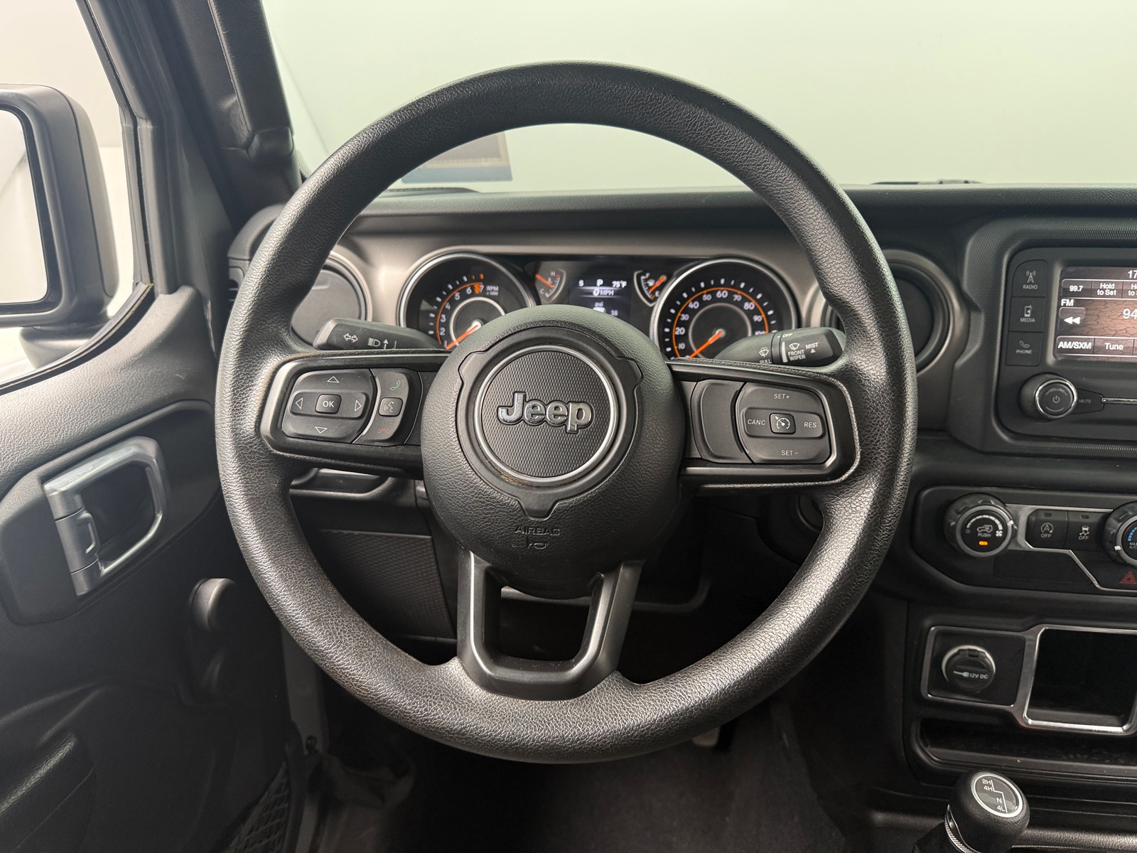 Thumbnail: 2021 Jeep Gladiator - 5