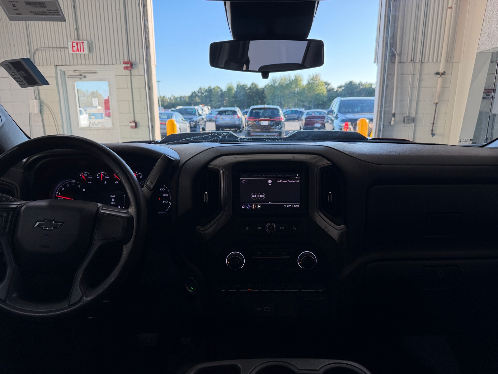 Thumbnail: 2022 Chevrolet Silverado 1500 - 3