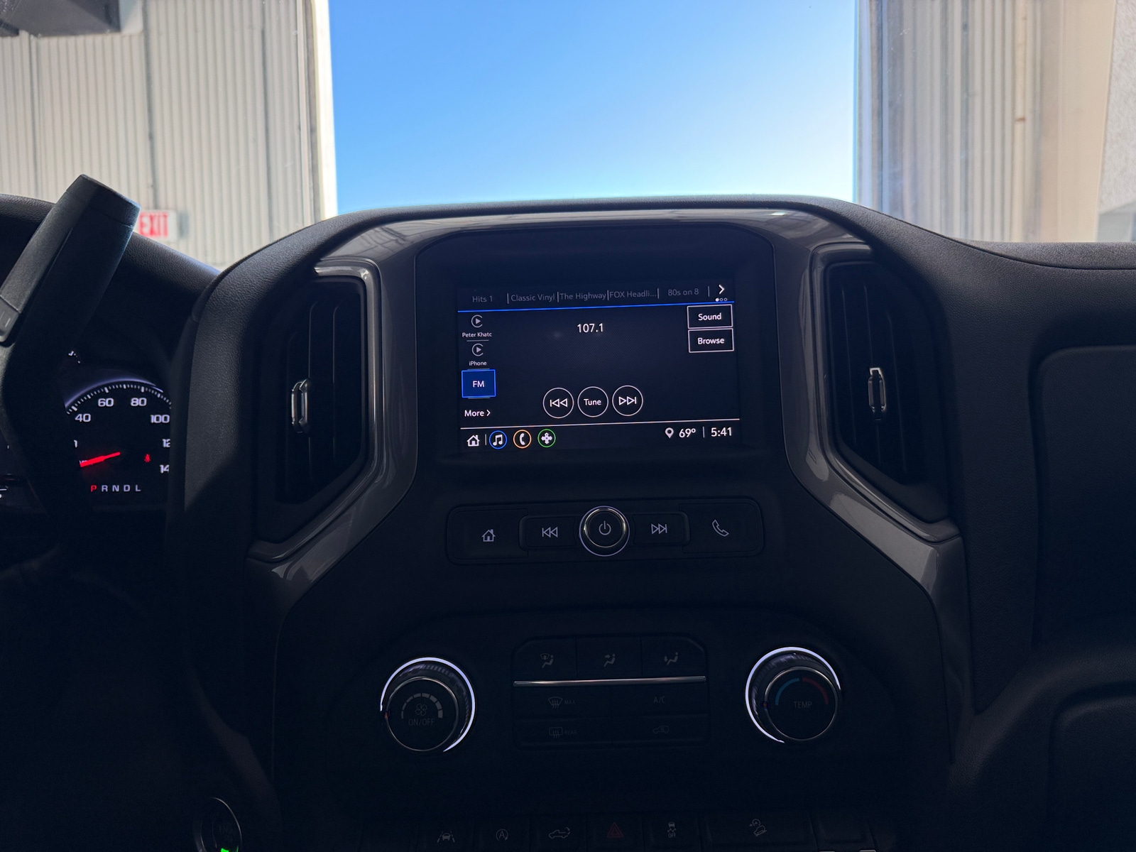 Thumbnail: 2022 Chevrolet Silverado 1500 - 4
