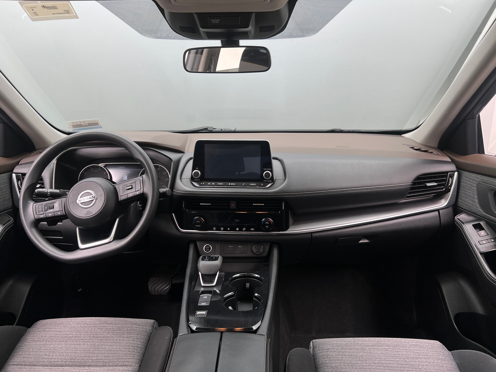 Thumbnail: 2021 Nissan Rogue - 3