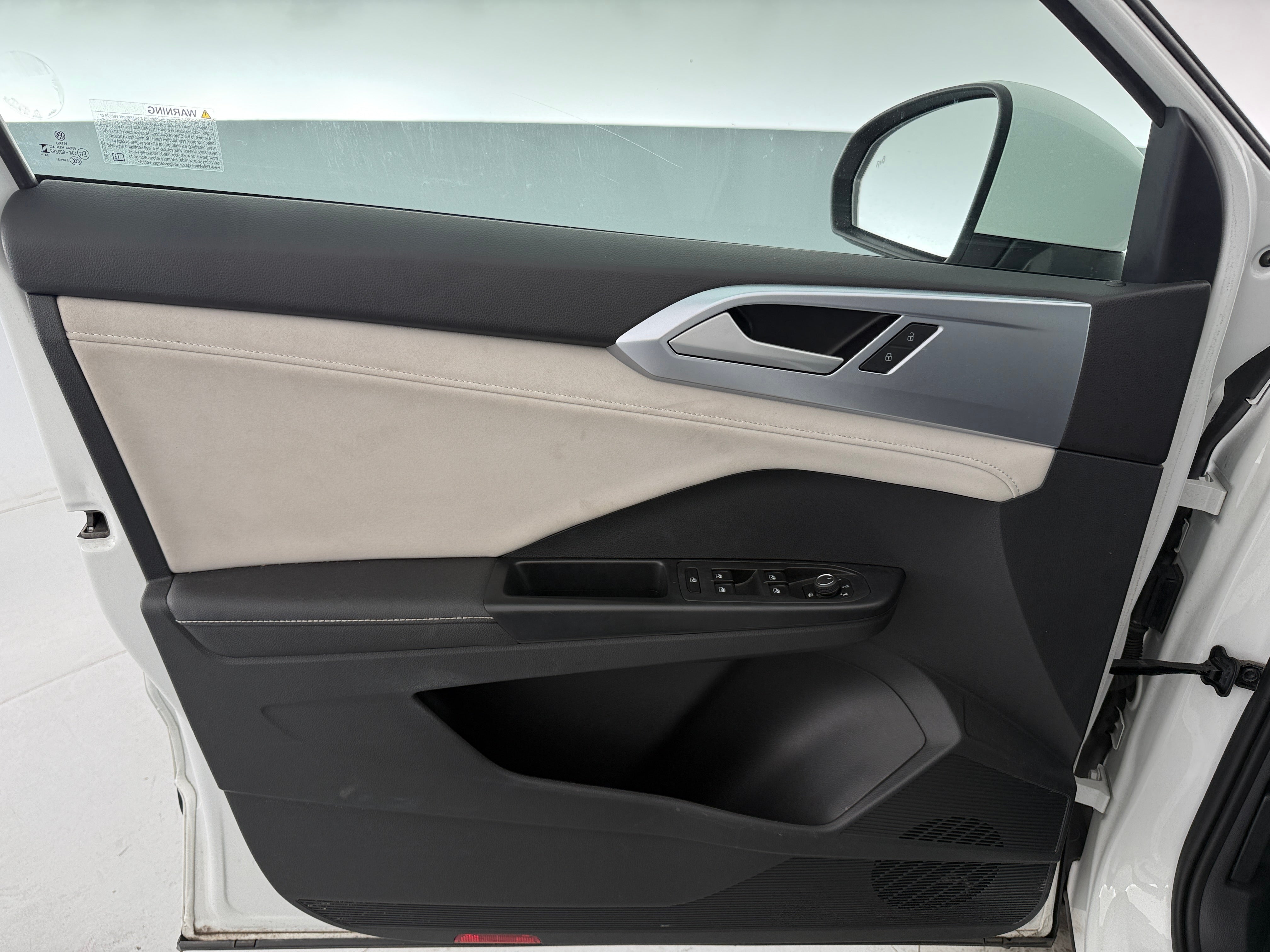 2025 Volkswagen Taos