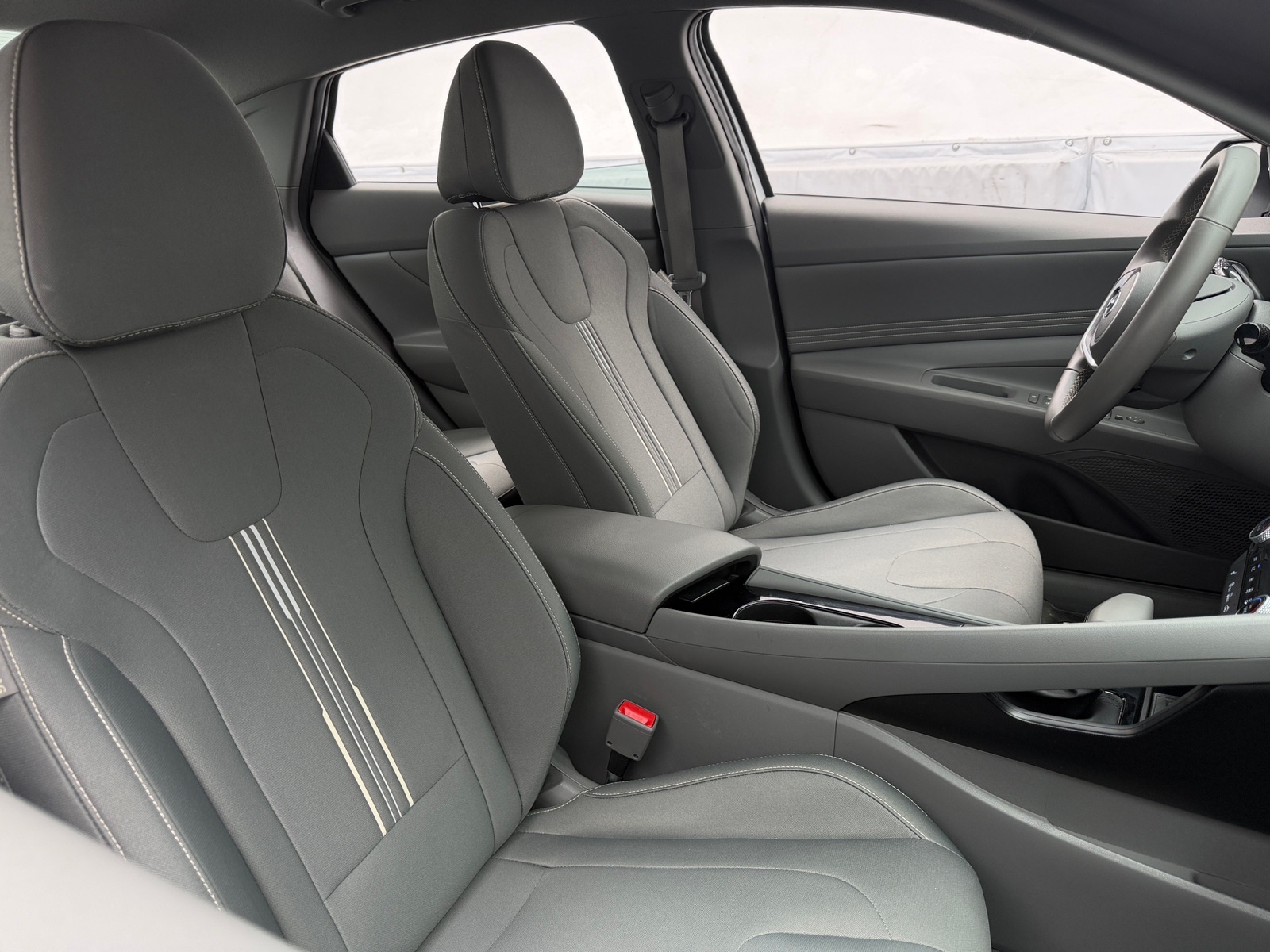 Thumbnail: 2022 Hyundai Elantra - 2