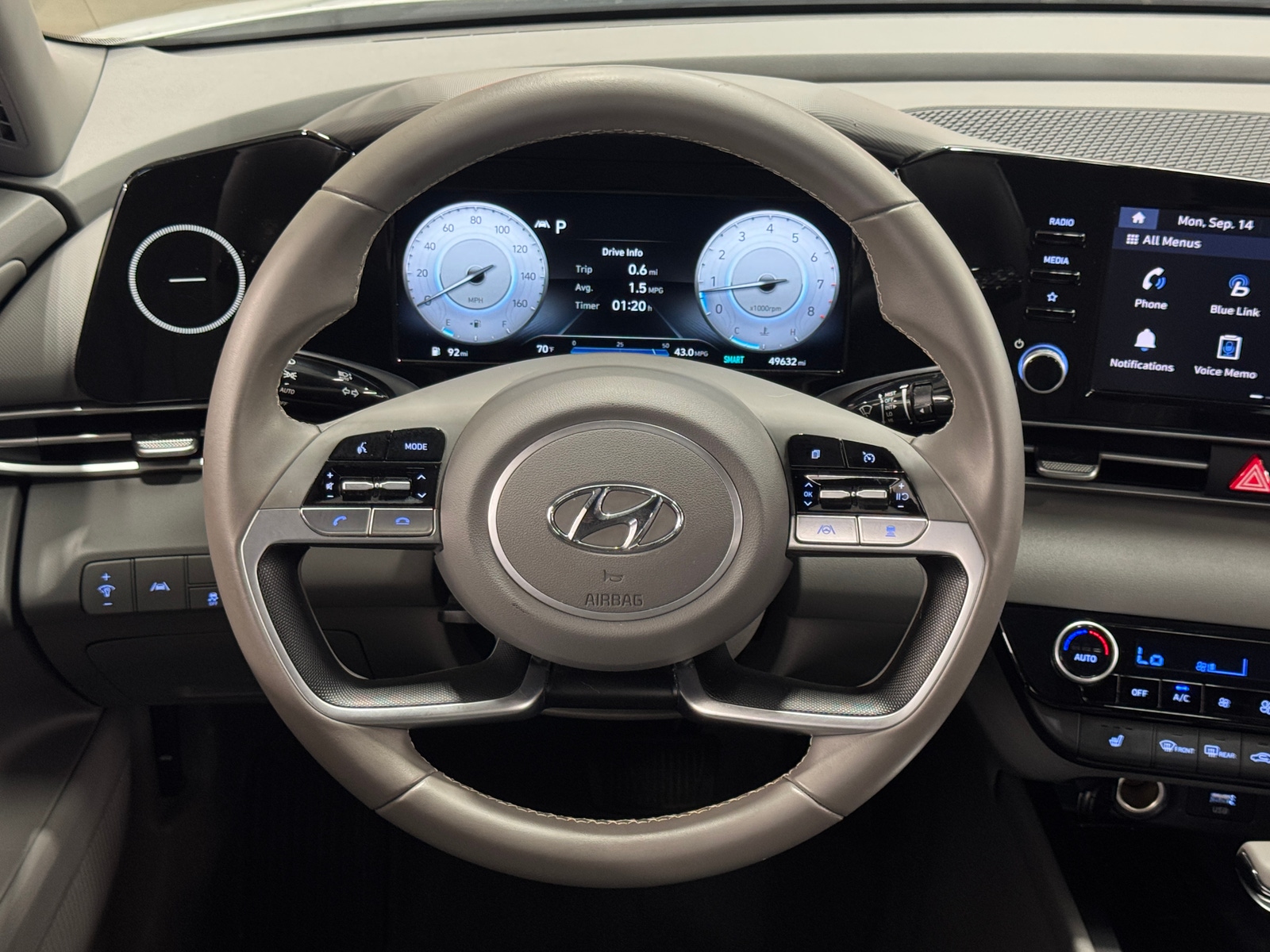 Thumbnail: 2022 Hyundai Elantra - 5