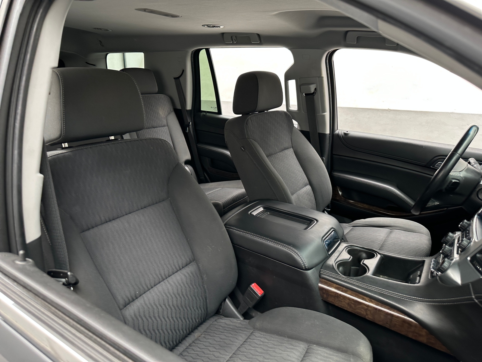 Thumbnail: 2020 Chevrolet Tahoe - 2