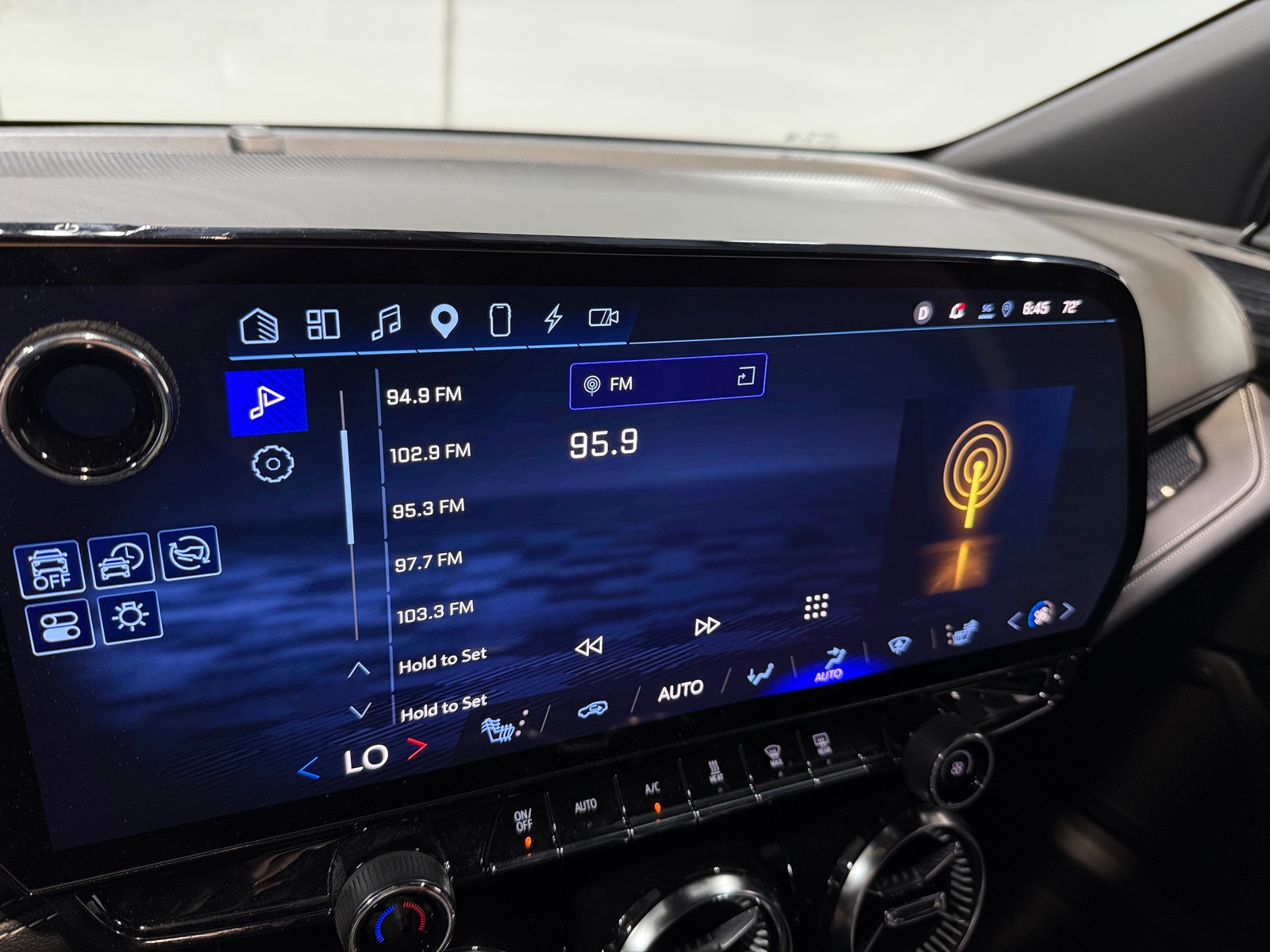 Thumbnail: 2024 Chevrolet Blazer EV - 3