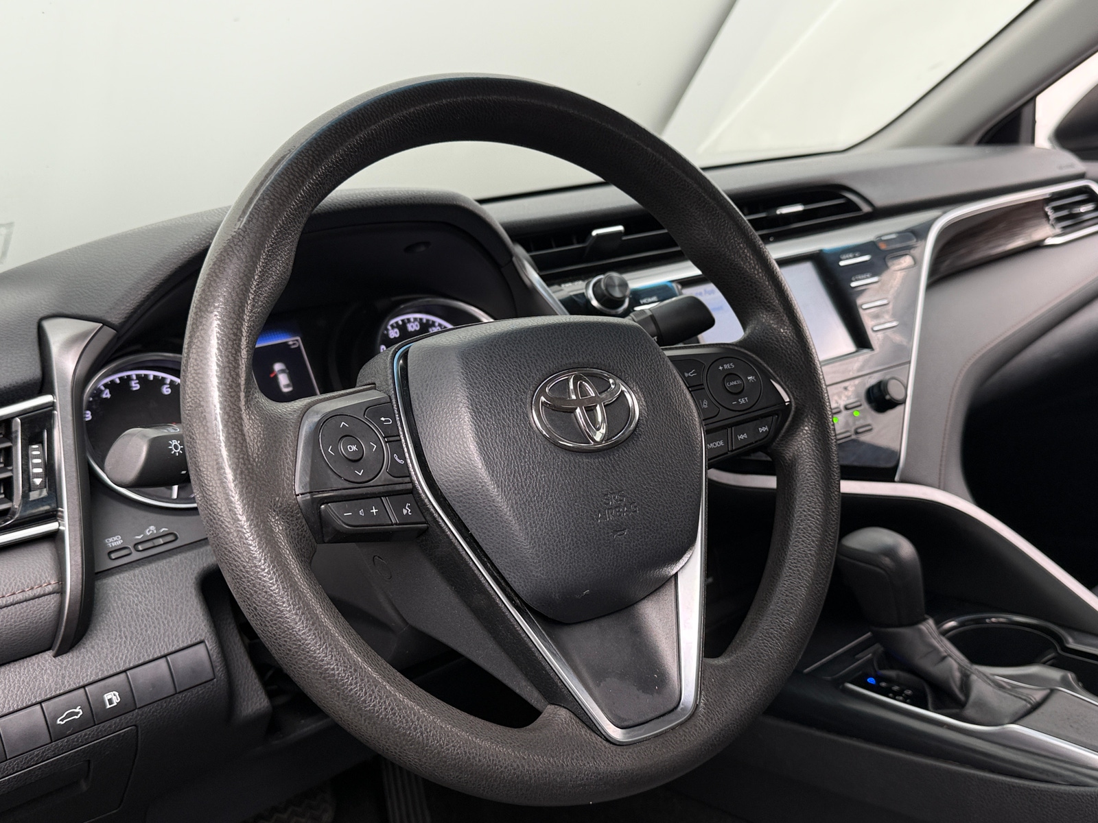 Thumbnail: 2018 Toyota Camry - 5