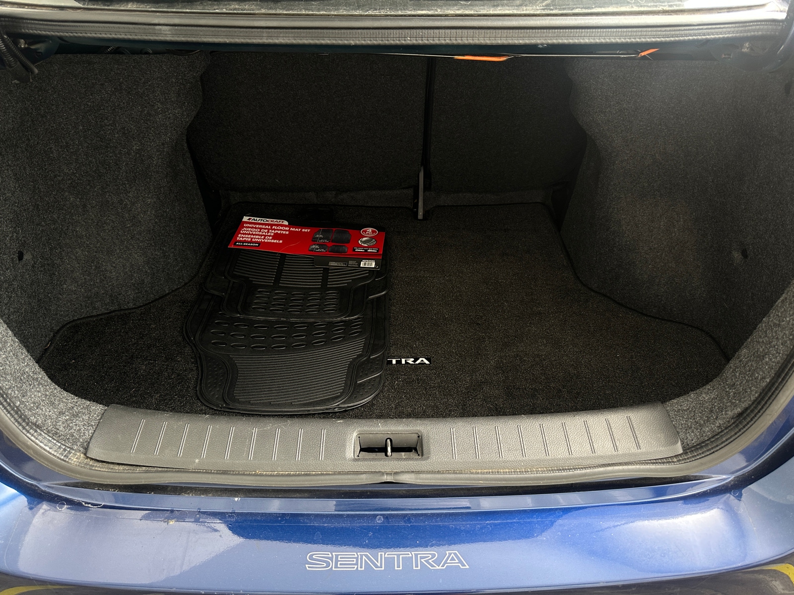 Thumbnail: 2019 Nissan Sentra - 7