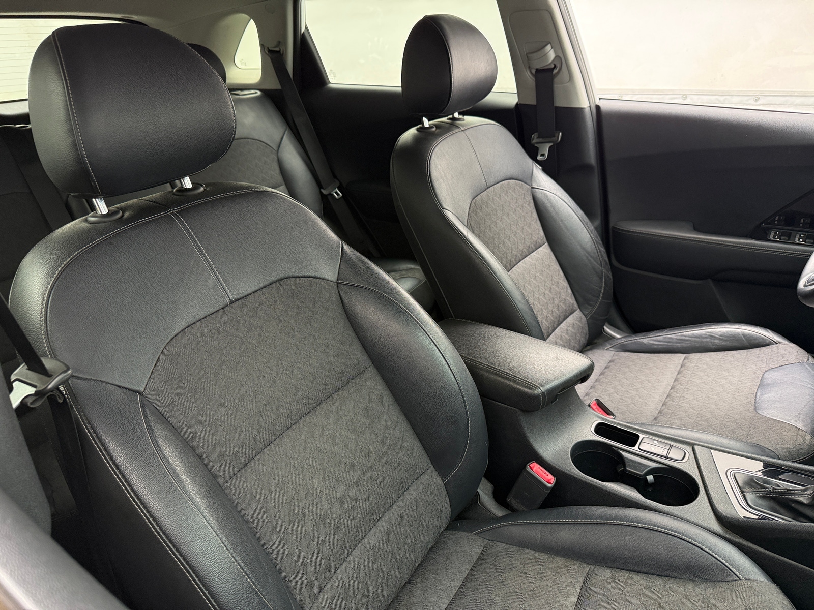 Thumbnail: 2019 Kia Niro - 2