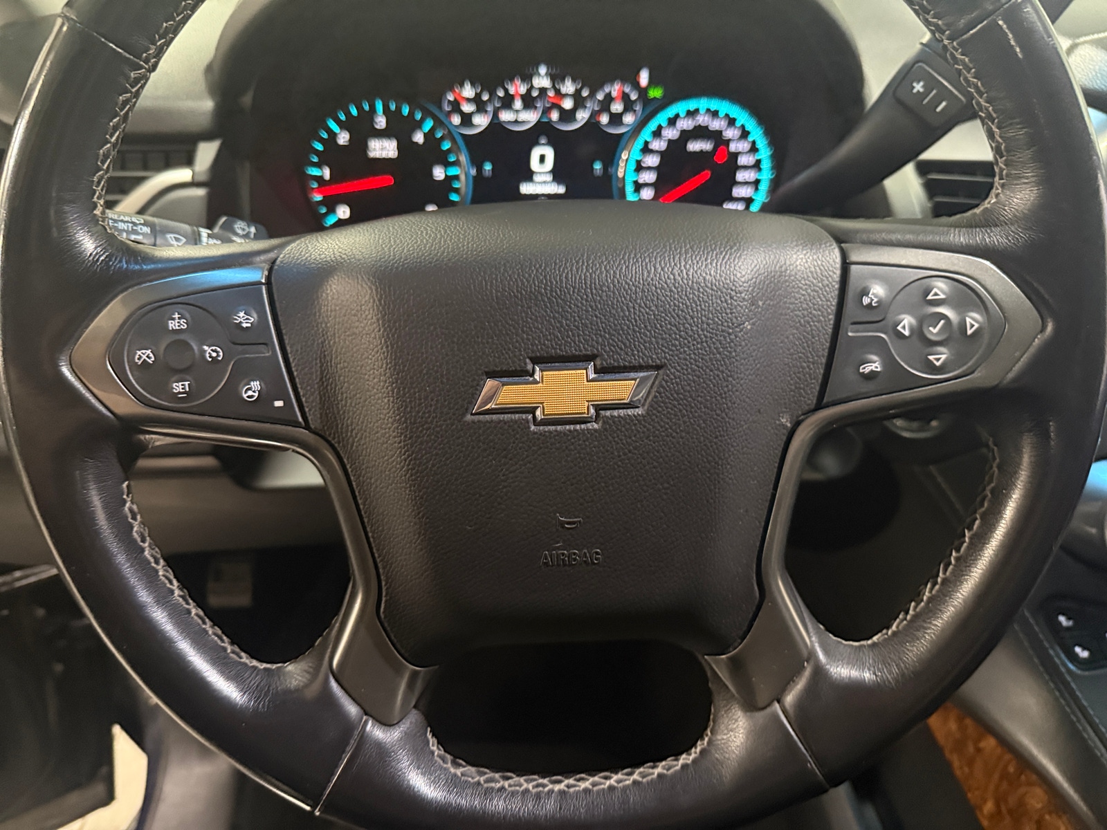 Thumbnail: 2020 Chevrolet Suburban - 4