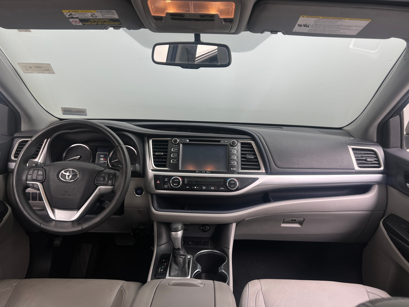 Thumbnail: 2016 Toyota Highlander - 3