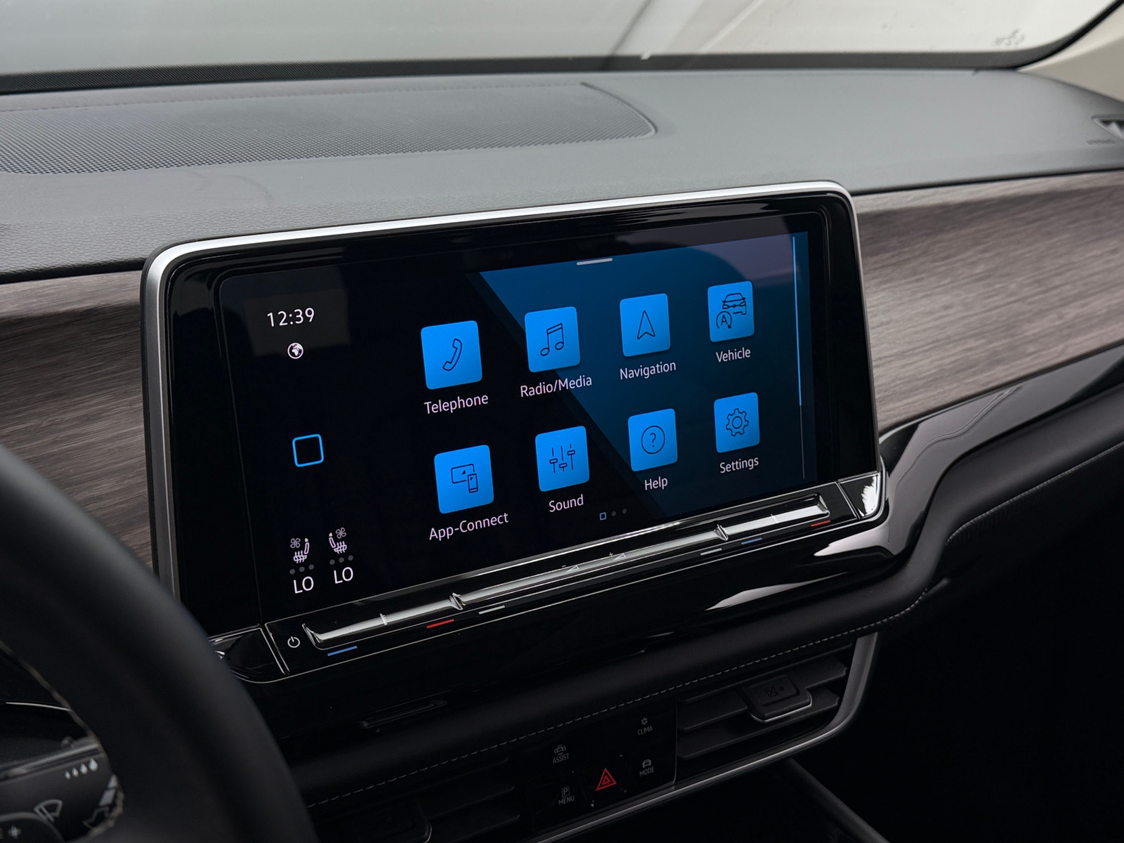 Thumbnail: 2025 Volkswagen Atlas - 4
