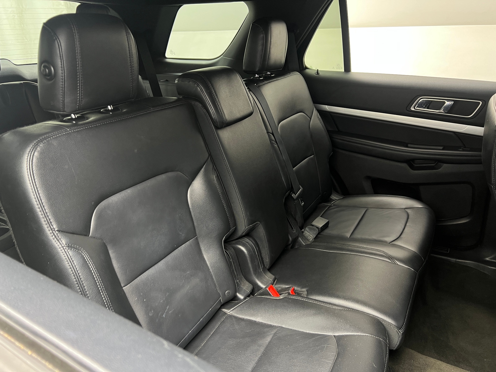 Thumbnail: 2016 Ford Explorer - 5