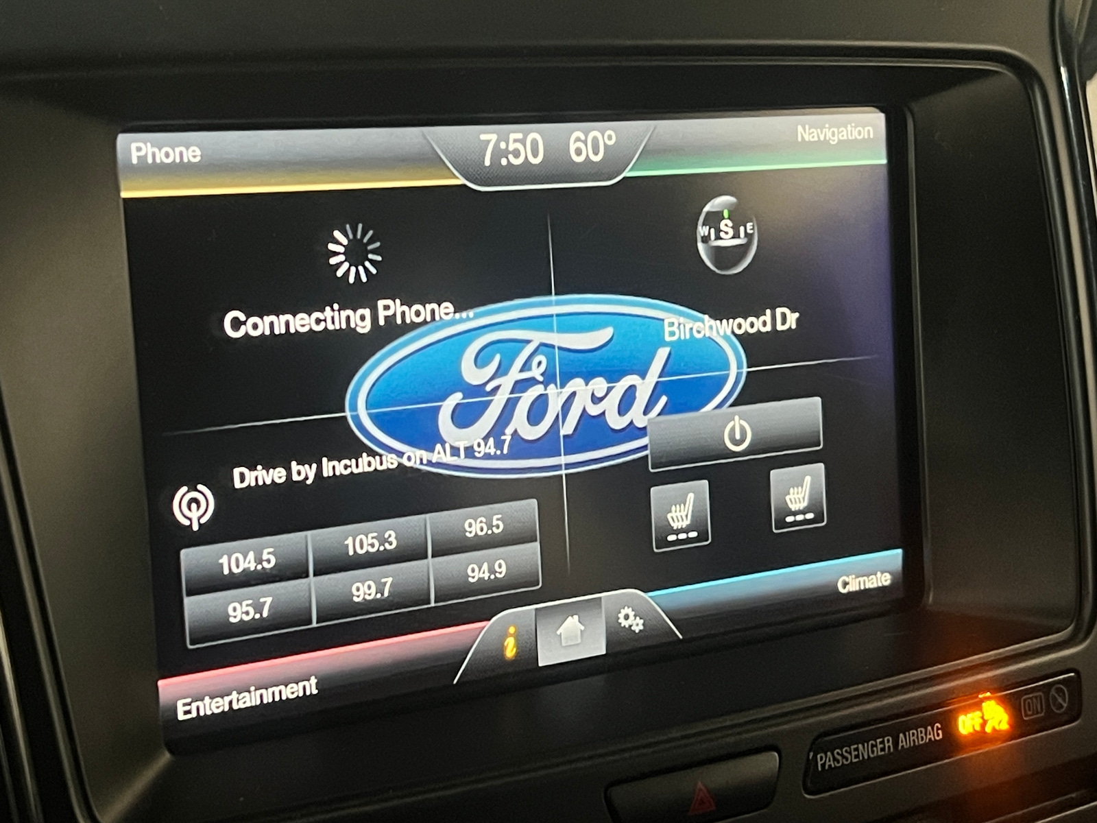 Thumbnail: 2016 Ford Explorer - 3
