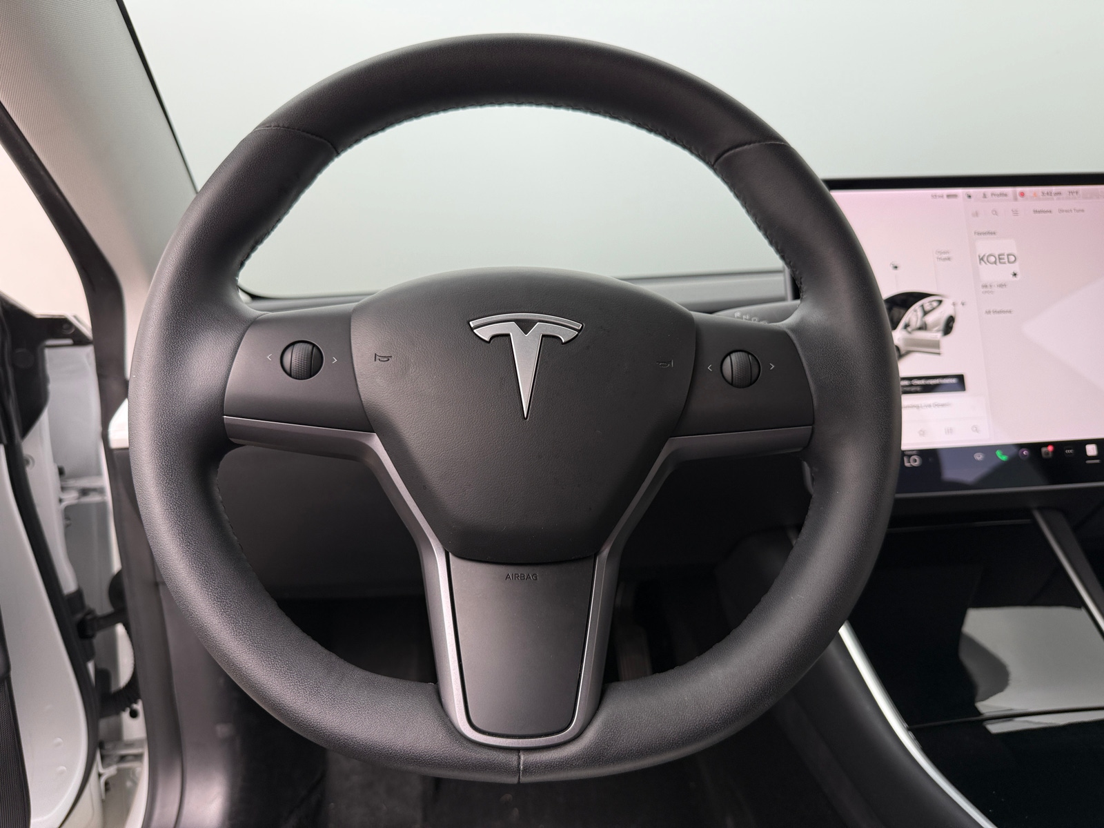 Thumbnail: 2020 Tesla Model 3 - 4