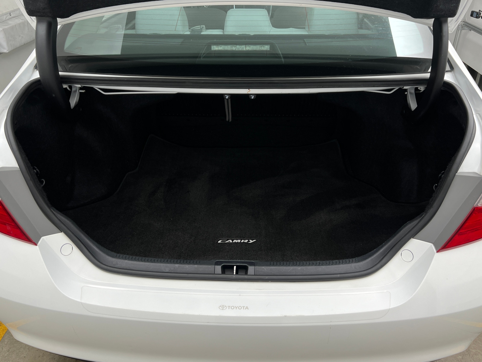 Thumbnail: 2016 Toyota Camry - 7