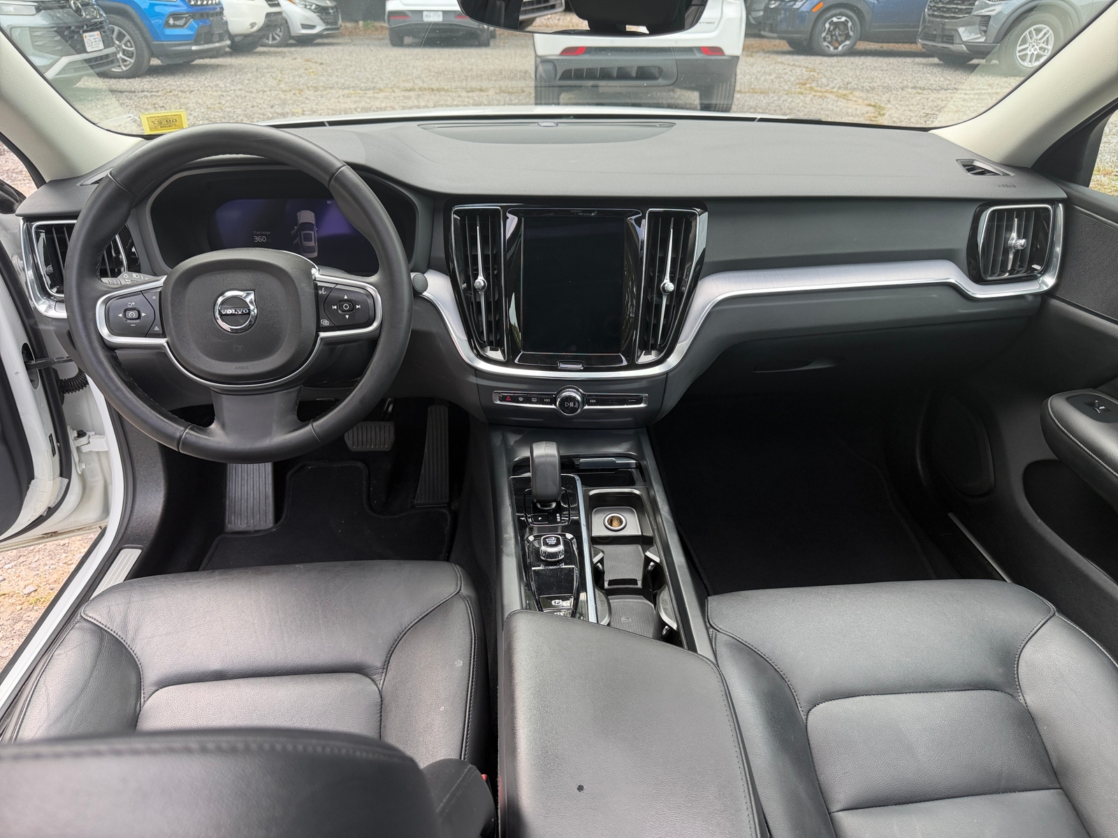 Thumbnail: 2025 Volvo S60 - 2