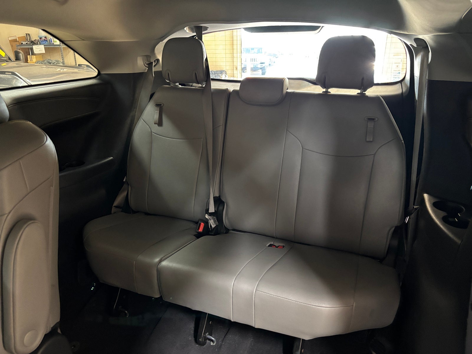 Thumbnail: 2025 Toyota Sienna - 5