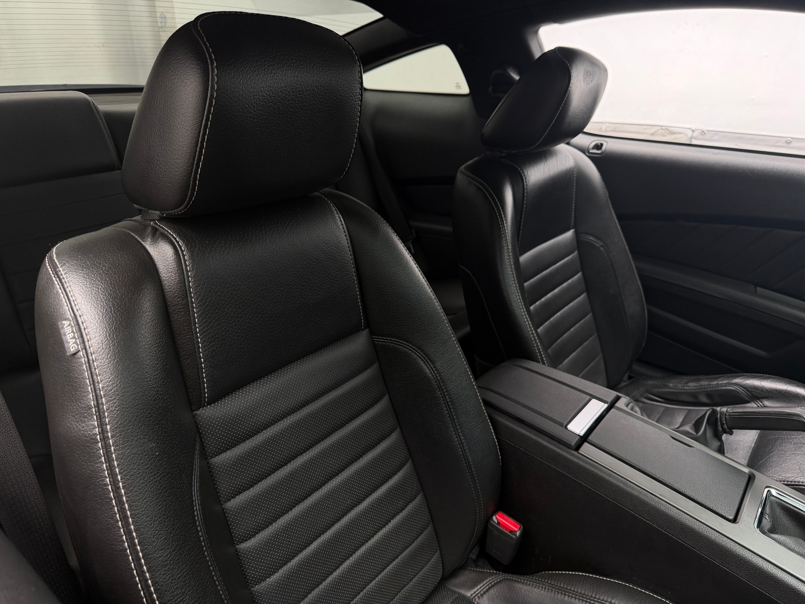 Thumbnail: 2010 Ford Mustang - 2