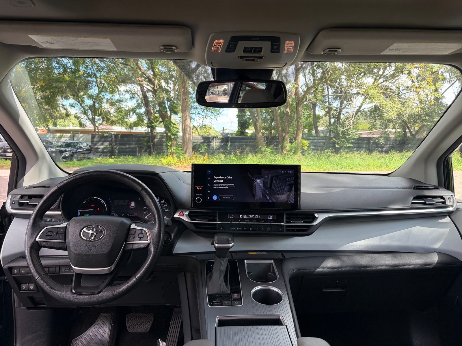 Thumbnail: 2025 Toyota Sienna - 3