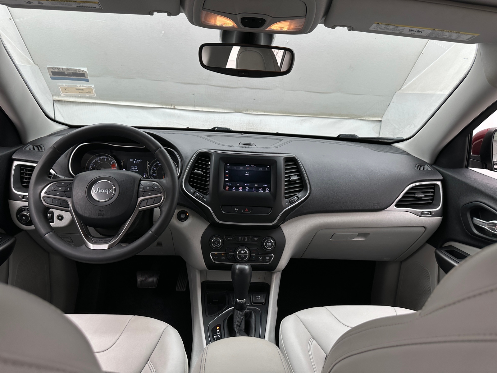 Thumbnail: 2020 Jeep Cherokee - 3