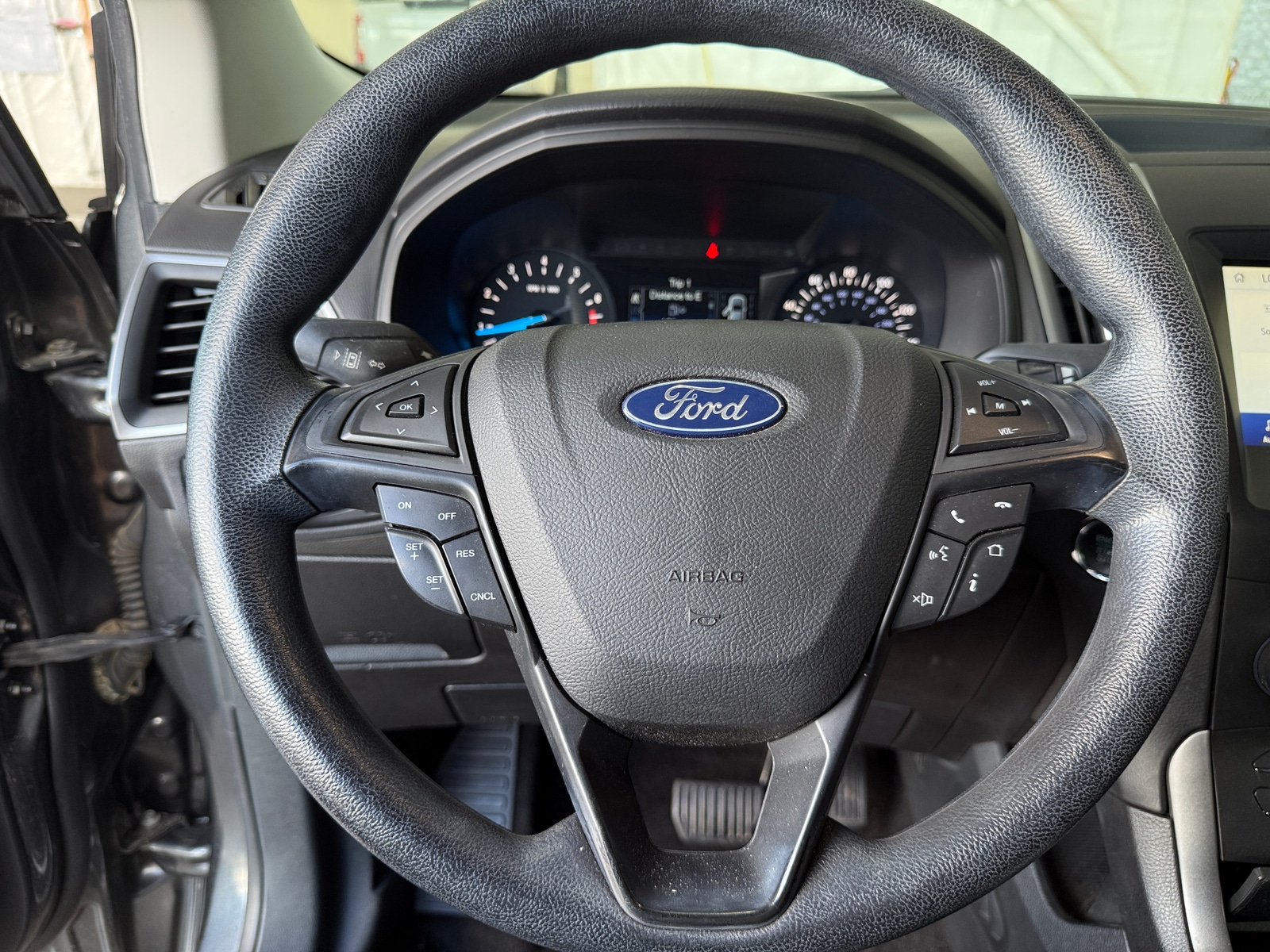 Thumbnail: 2020 Ford Edge - 5