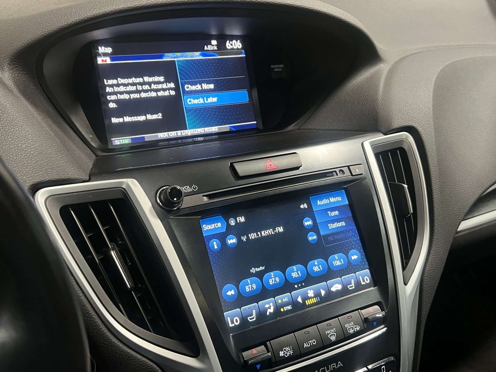 Thumbnail: 2020 Acura TLX - 4