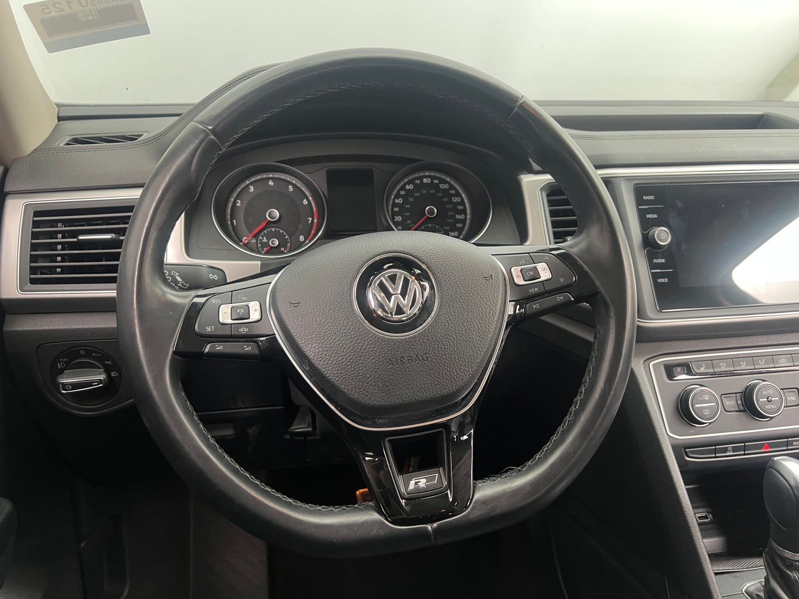 Thumbnail: 2019 Volkswagen Atlas - 4