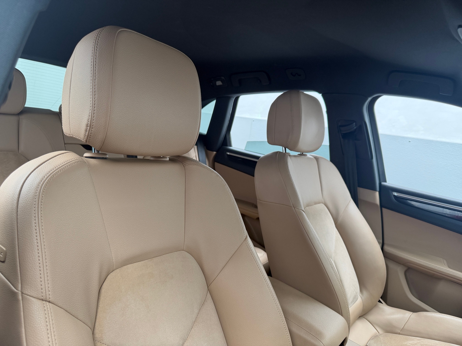 Thumbnail: 2019 Porsche Macan - 2